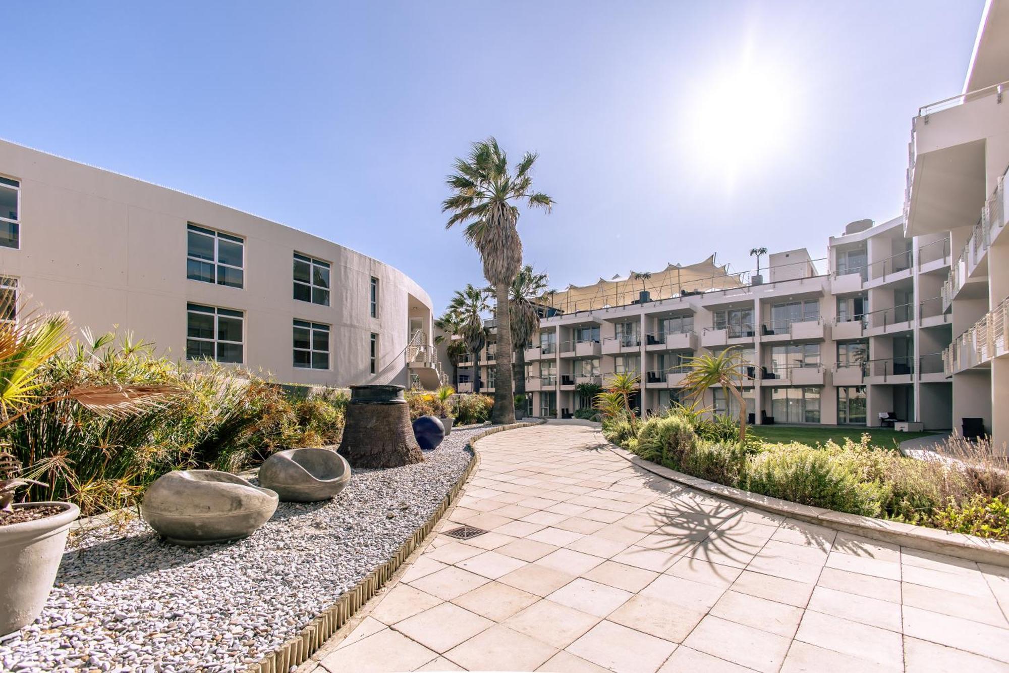 Lagoon Beach Hotel Apartments Fokváros Kültér fotó